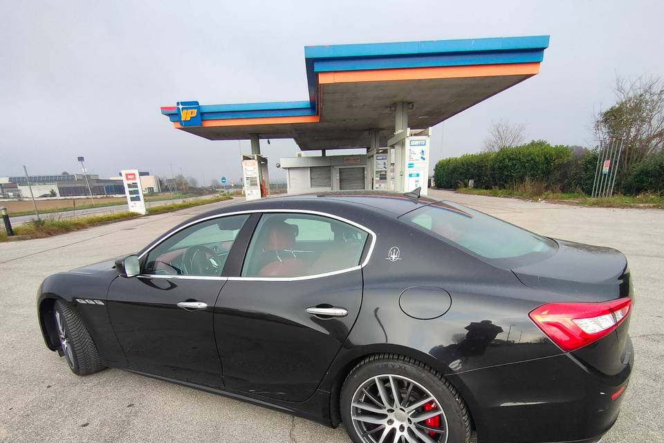 Maserati Ghibli - Lato Auto
