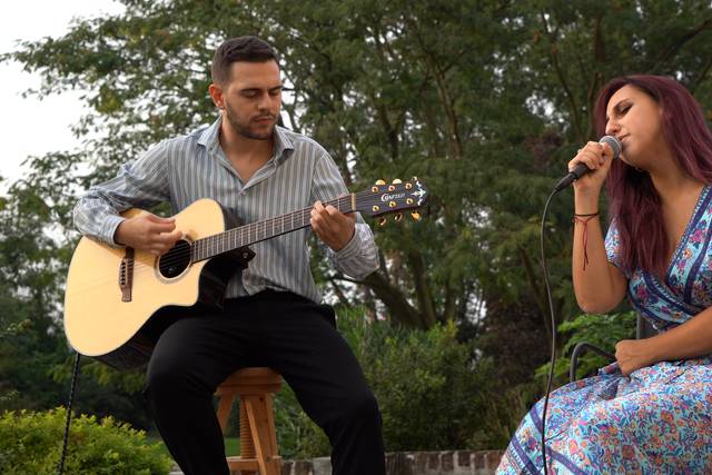 Alessia & Gabriel Acoustic Duo