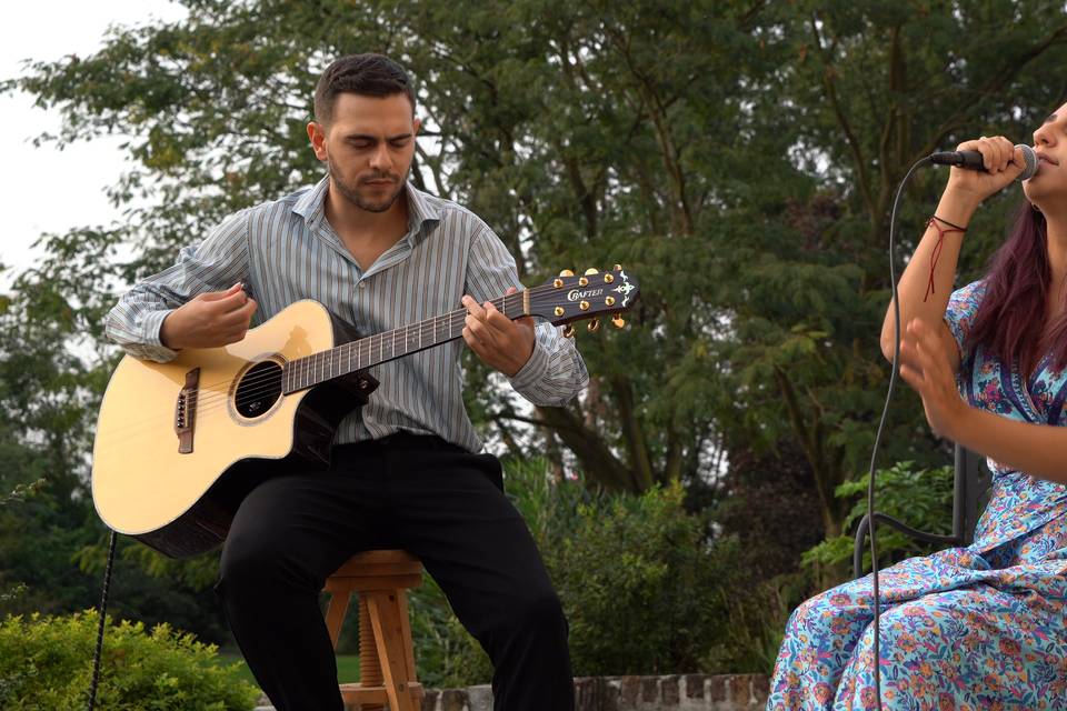 Alessia & Gabriel Acoustic Duo