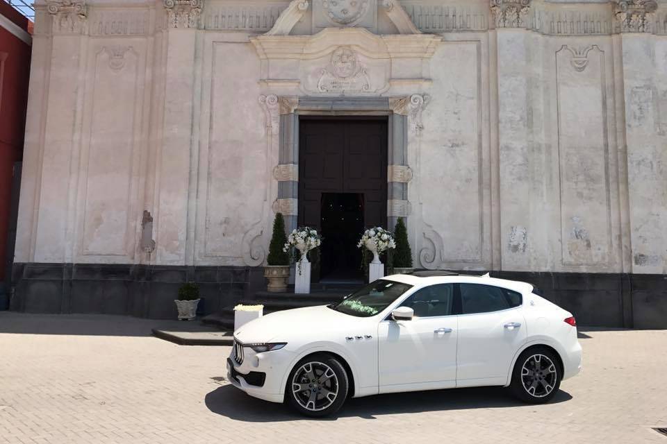 Maserati Levante bianca