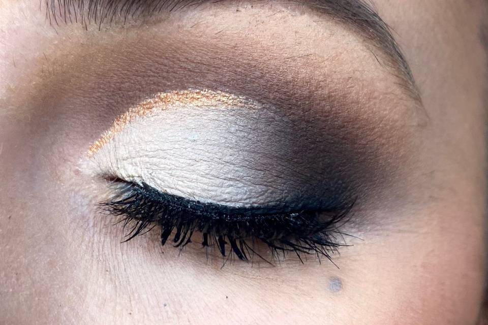 Cut crease grafica