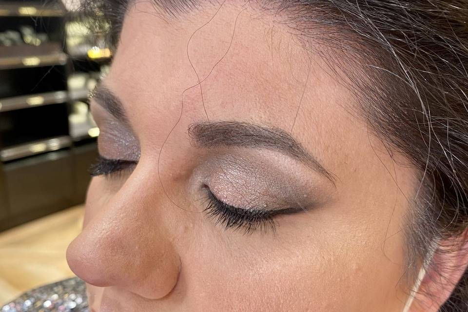 Makeup intenso sugli occhi