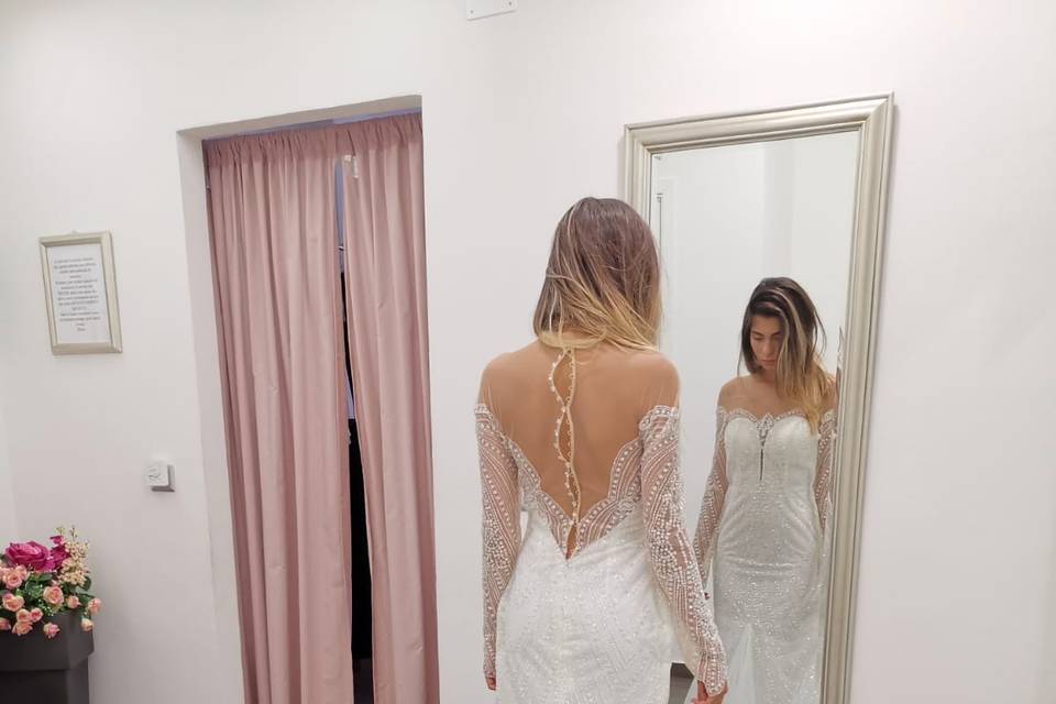 Bride fitting