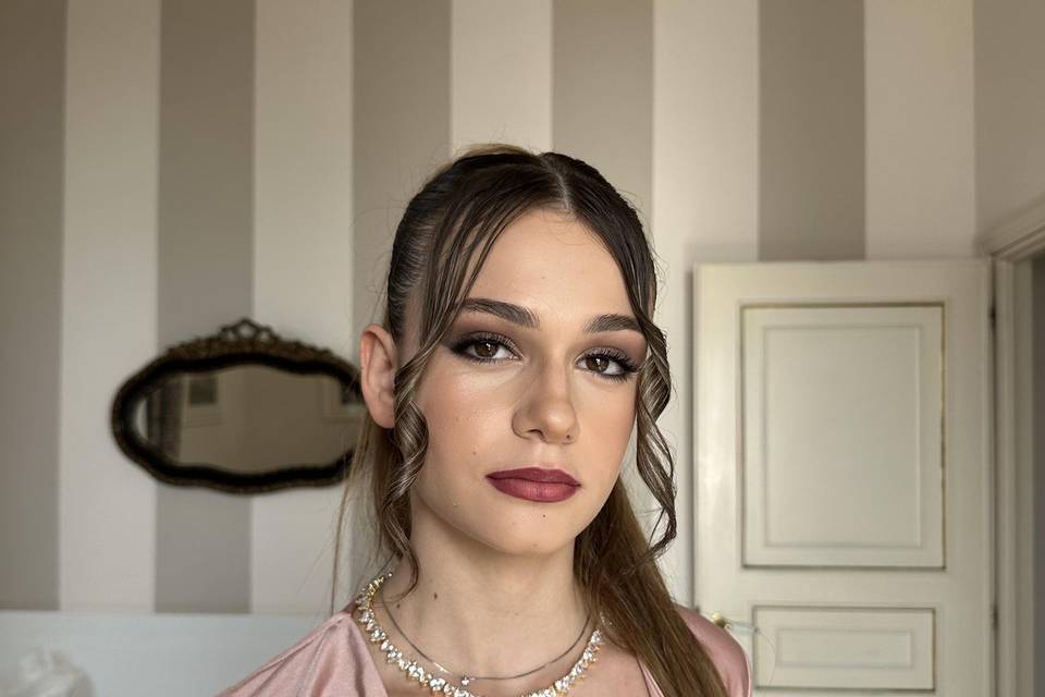 Make up damigella