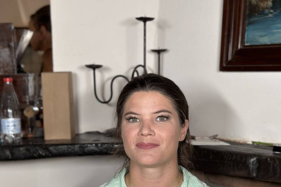 Make up damigella