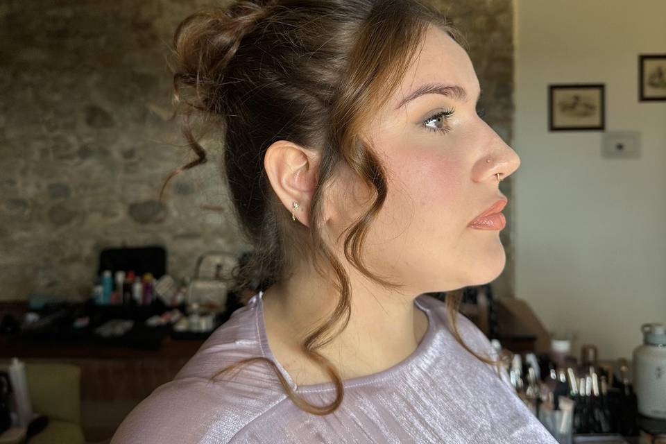 Make up and hair bridesmaid
