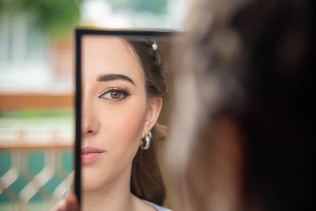 Make-up definito