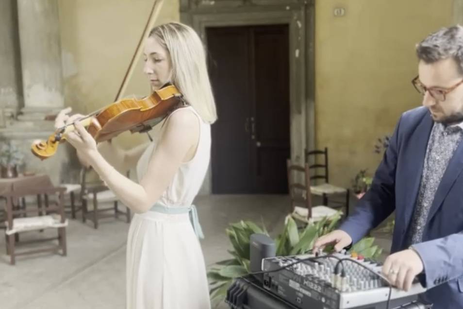 Matrimonio con violino e Djset