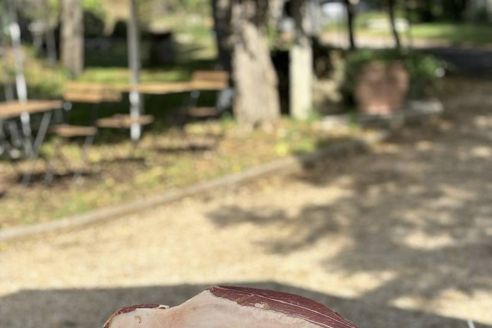 Prosciutto tagliato a mano