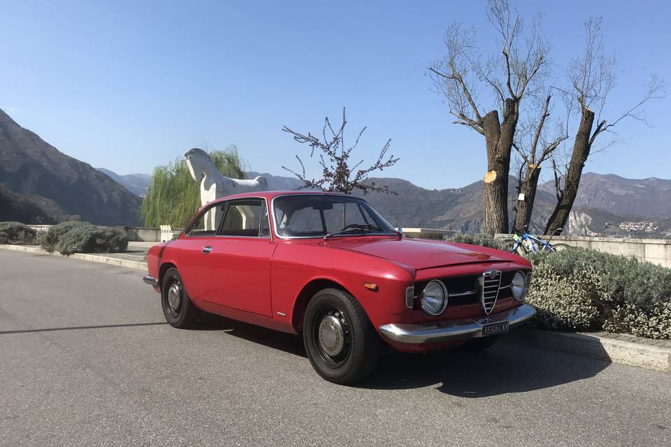 Italian Vintage Tours logo