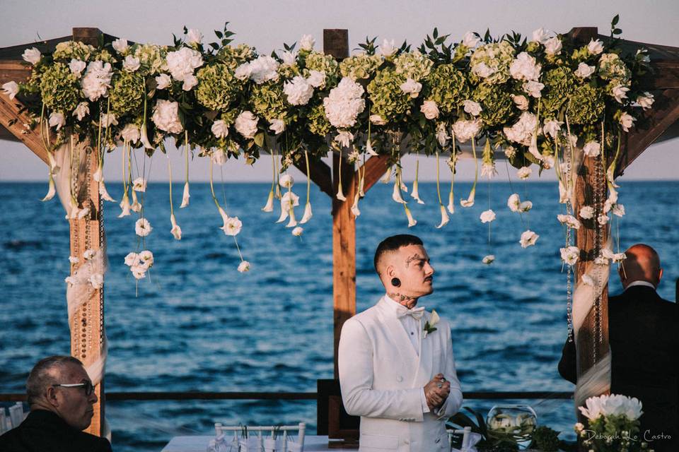 Wedding on The Sea