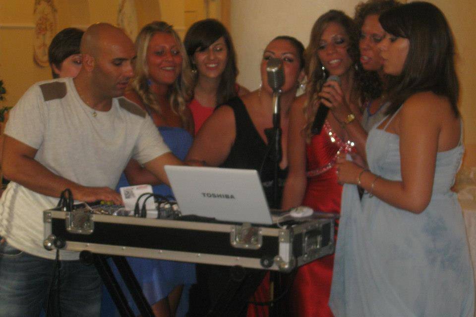 Antonio Bruno - Dj cantante