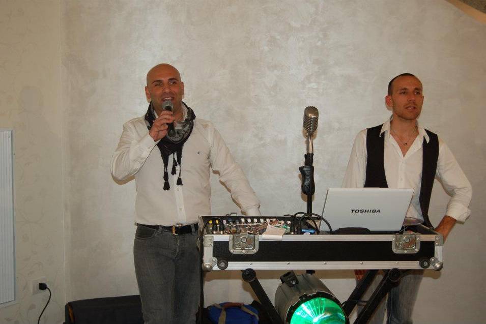 Antonio Bruno - Dj cantante