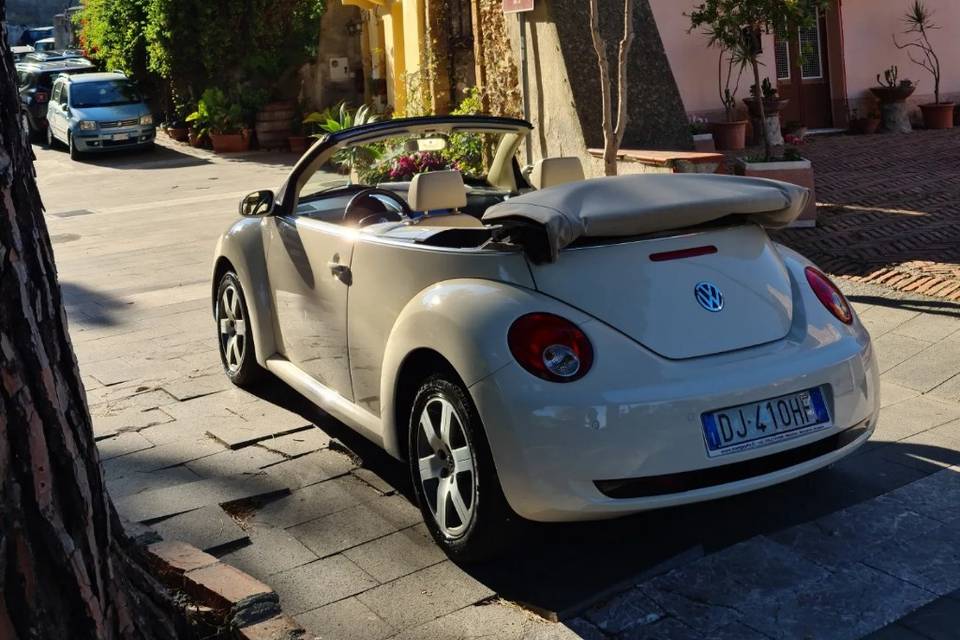 Volkswagen new beetle cabrio b