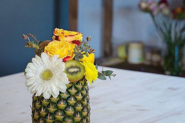 Deva Luxury Food Bouquet