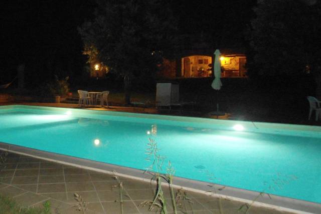 Piscina notturna
