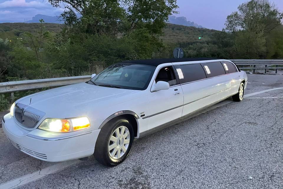 Limousine lincoln stratch