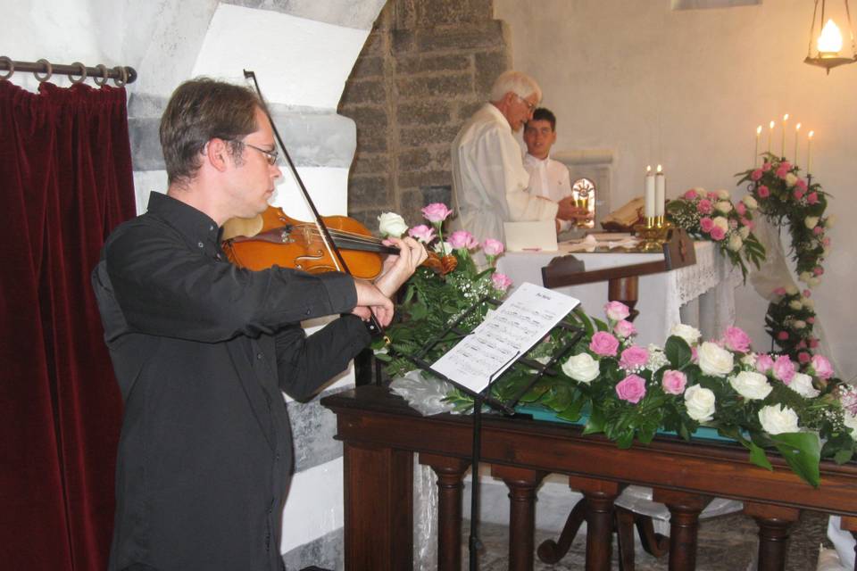 Violino solista in chiesa