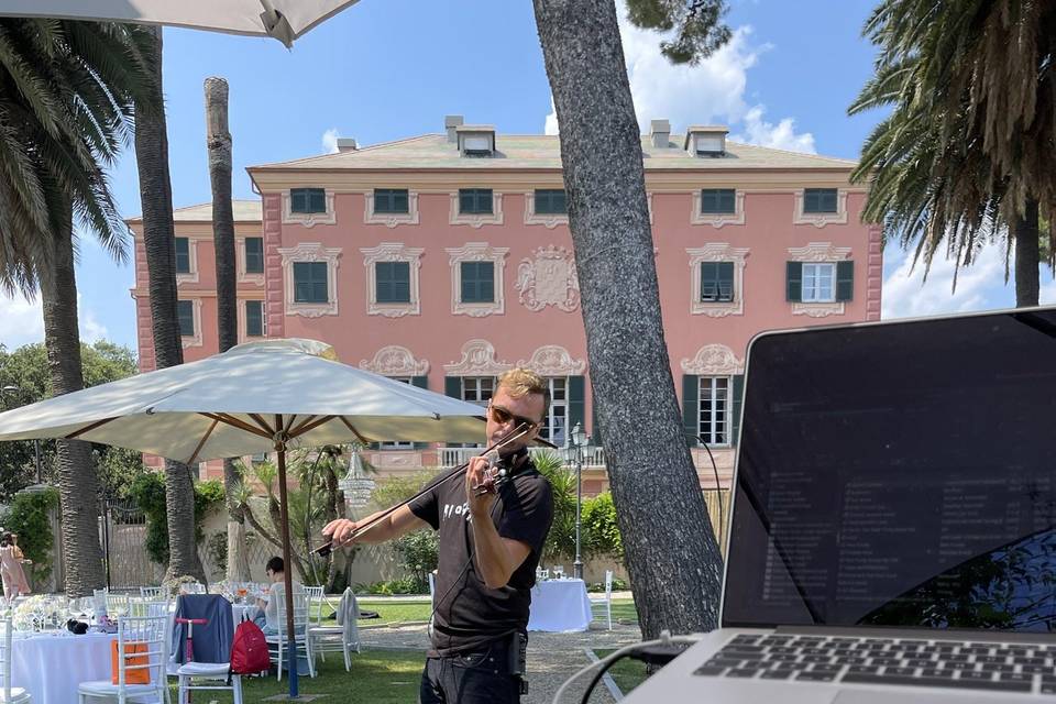 Dj + Vioino