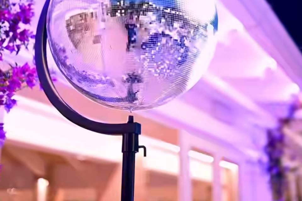 Mirrorball