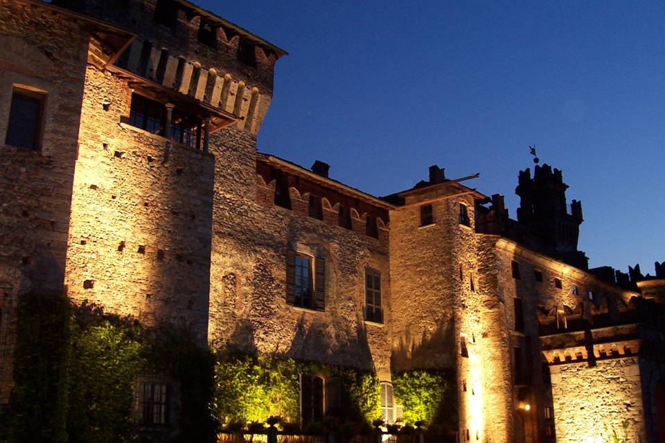 Veduta notturna del Castello