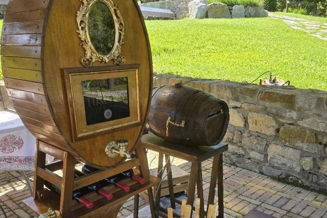 The Barrel Booth