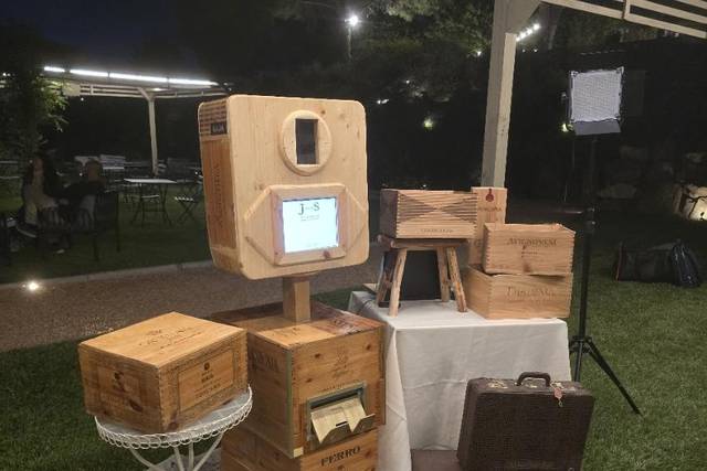 The Wine Crate Booth