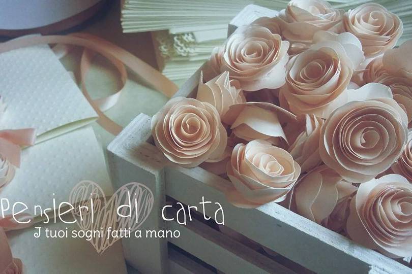 Rose di carta