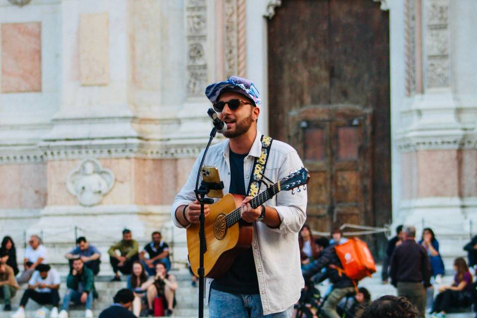 Busking Piazza Maggiore