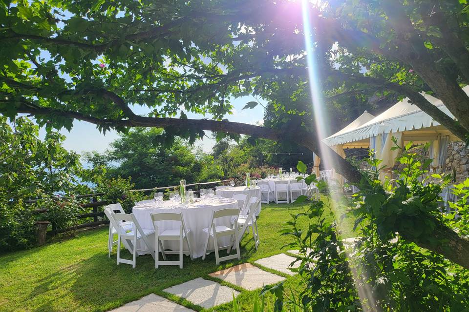 Cena in giardino