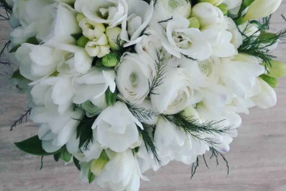 White bouquet