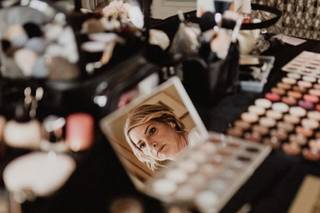 Elita Mario Mua
