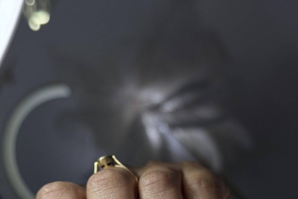 Diamanti sulle unghie
