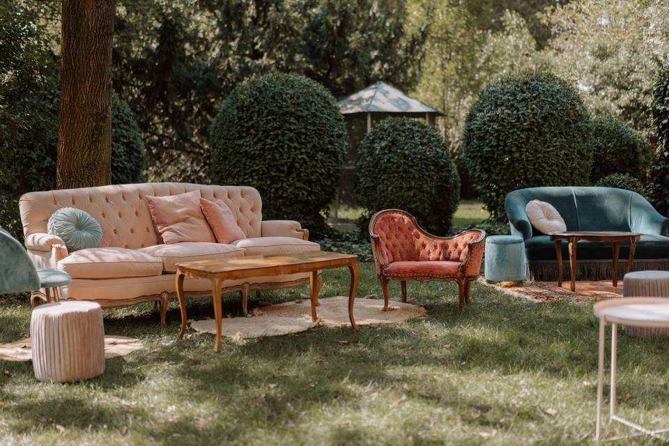 Lounge in giardino