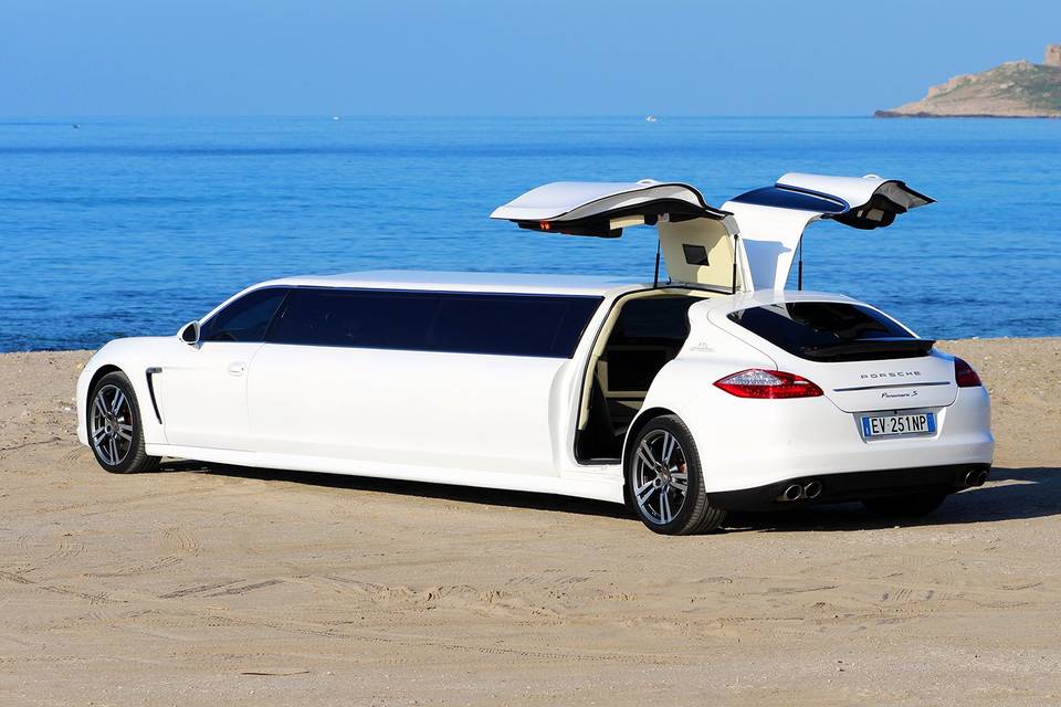 Porsche panamera limousine