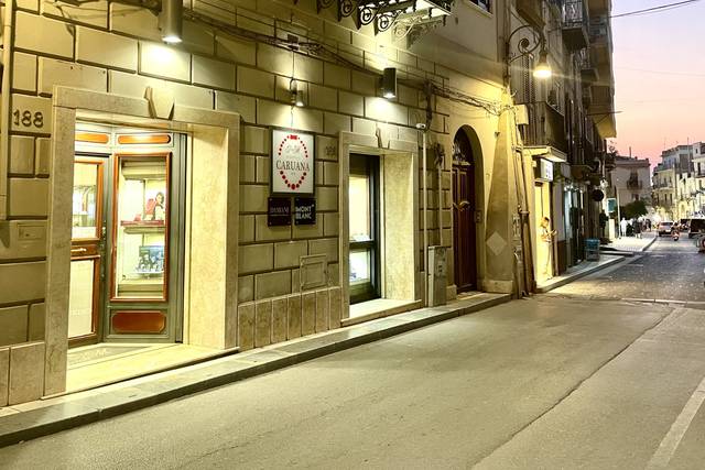 La nostra boutique dall'estern