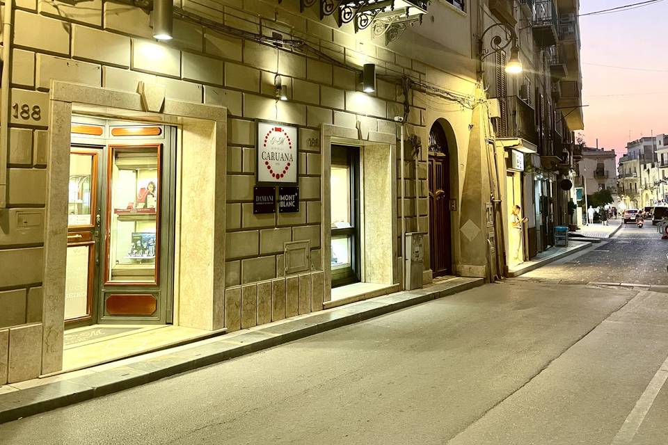 La nostra boutique dall'estern