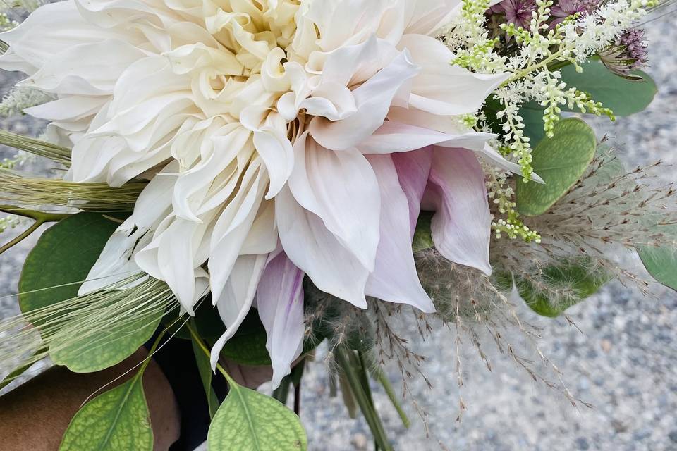 Bouquet dalia e pampas