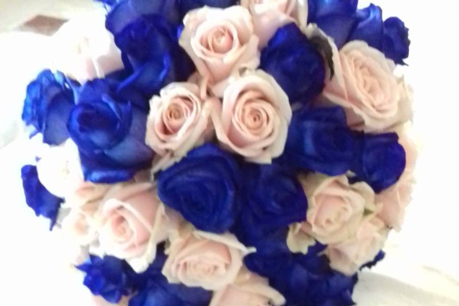 Bouquet rose blu e rose rosa