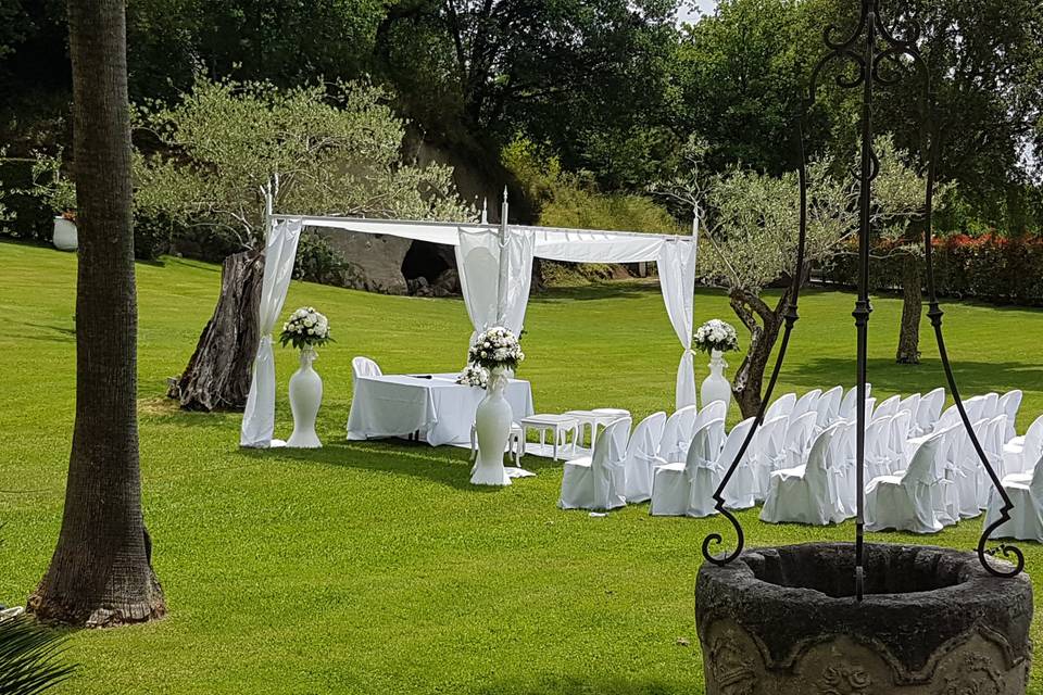 Matrimonio civile in villa