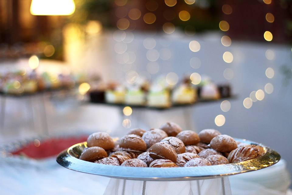 Buffet di frutta e dolci