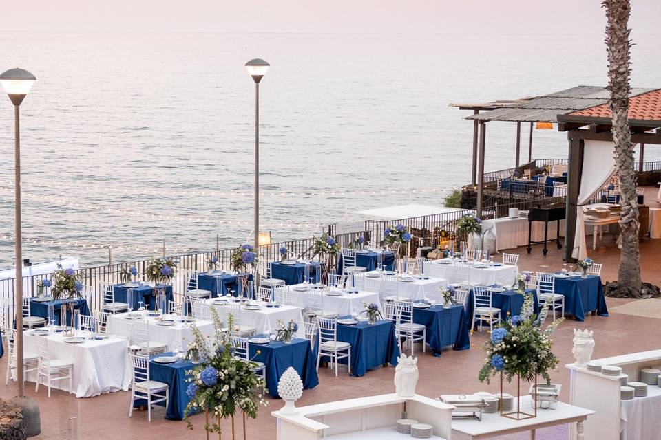 Sala in riva al mare