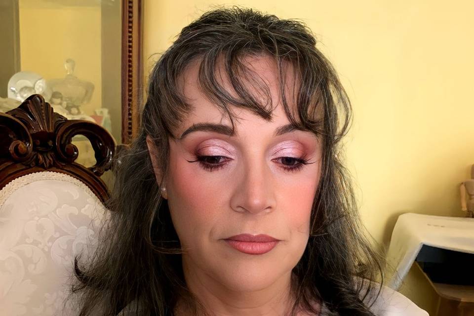 Make up caldo su pelle matura