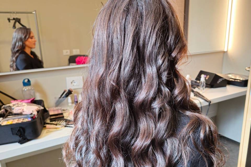 Piega mossa capelli lunghi