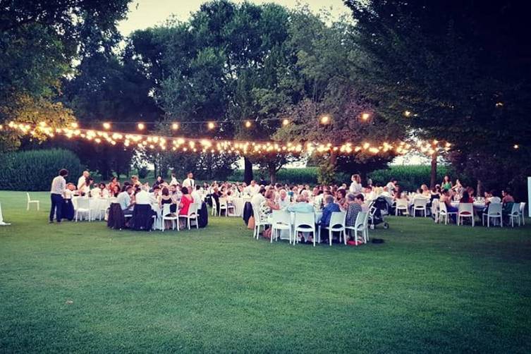 Cena nel parco