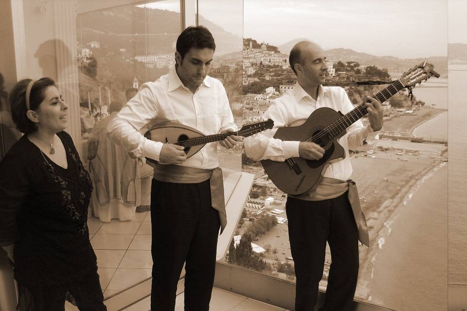 Serenata con bolle di sapone