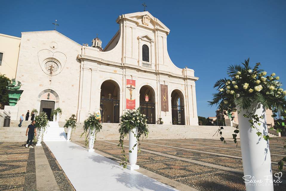 Allestimento chiesa esterno