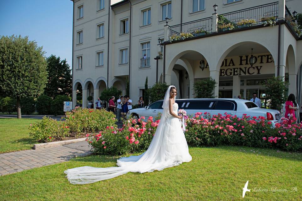 Vestendo la sposa