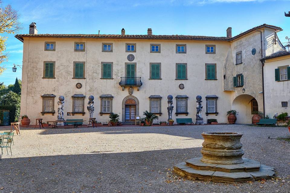 Corte della Villa Medicea