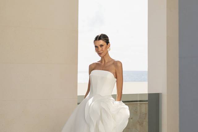 Abito con gonna in organza e d